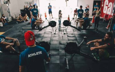 Descubre cómo ser monitor de gimnasio y convertirse en un profesional del deporte