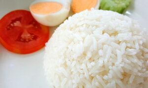 Conoce los alimentos permitidos y prohibidos de la dieta blanda, así como el menú diario de esta dieta hospitalaria