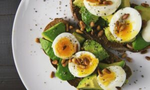 Conoce las ventajas de estudiar nutrición a distancia.